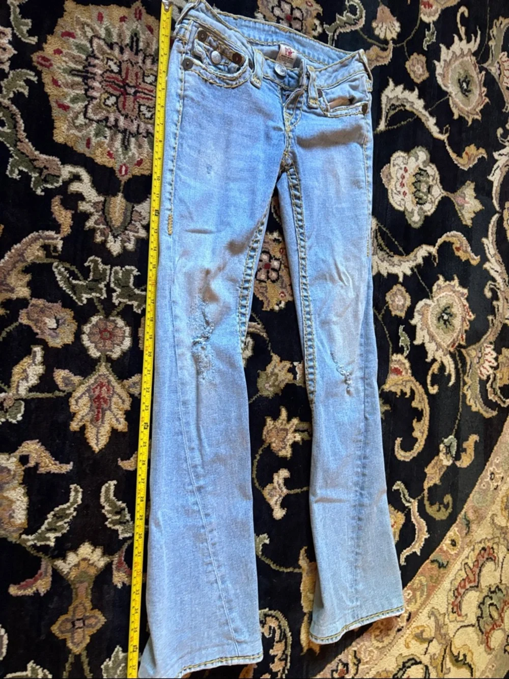True Religion Gold Stitching Jeans!! - Picture 2 of 8